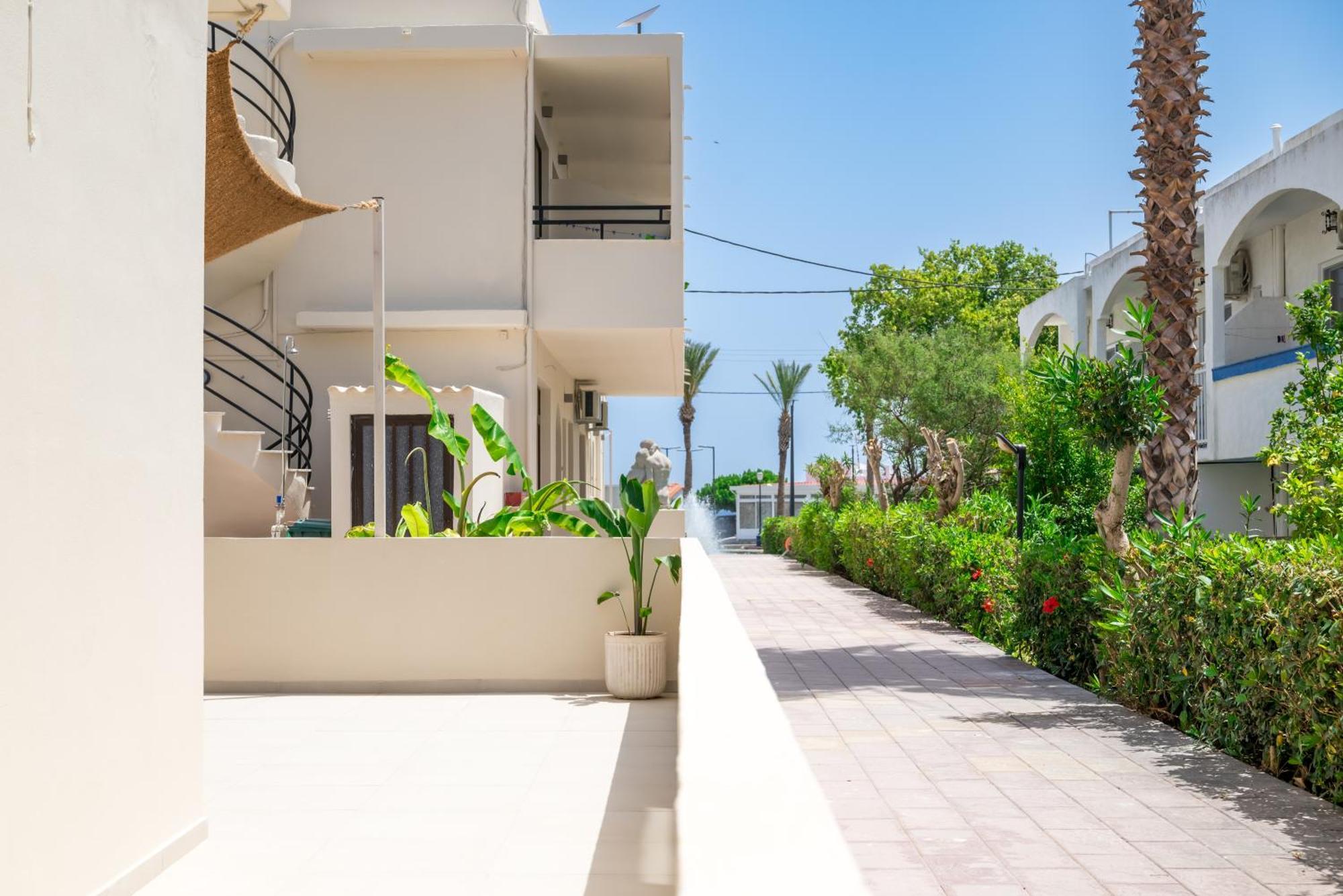 Atma Rooms&suites 3*