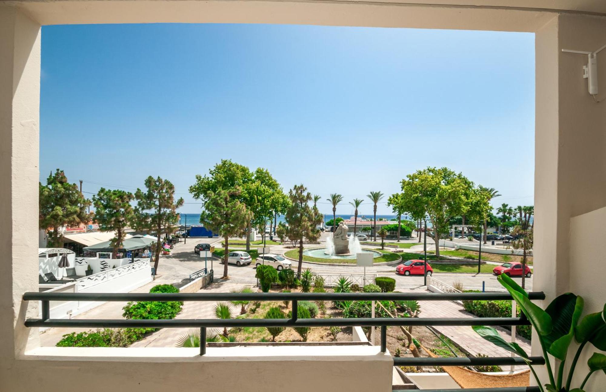 Atma & Hotel